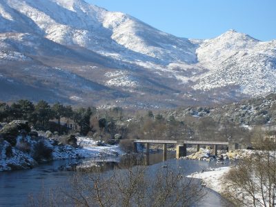 Un entorno único.... junto al río Alberche y 1 km de la Reserva Natural del Valle de Iruelas